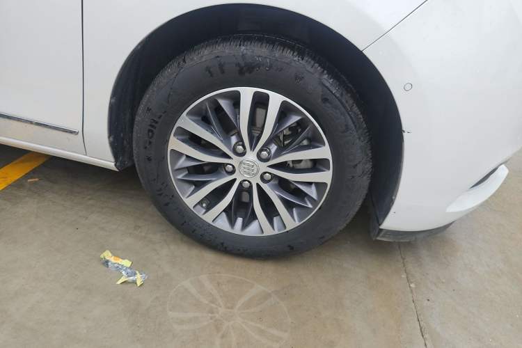 Used Buick GL8 2017 ES 28T Flagship Model China V Standard Right Front Wheel Hub