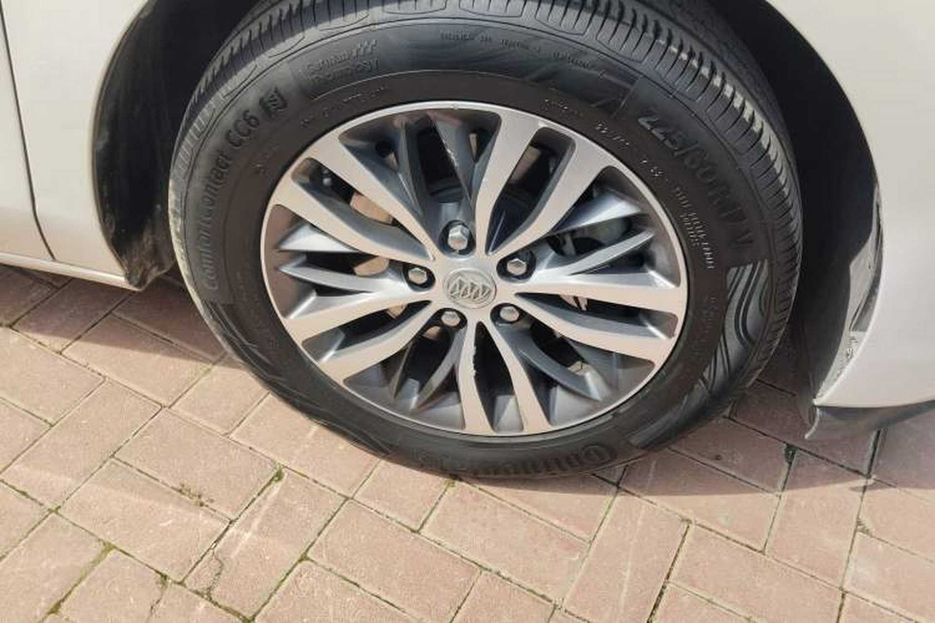 Used Buick GL8 2017 ES 28T Luxury Model China V Standard Right Front Wheel Hub