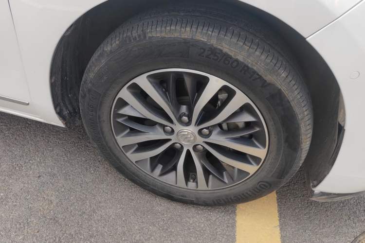 Used Buick GL8 2017 ES 28T Flagship Model China V Standard Right Front Wheel Hub