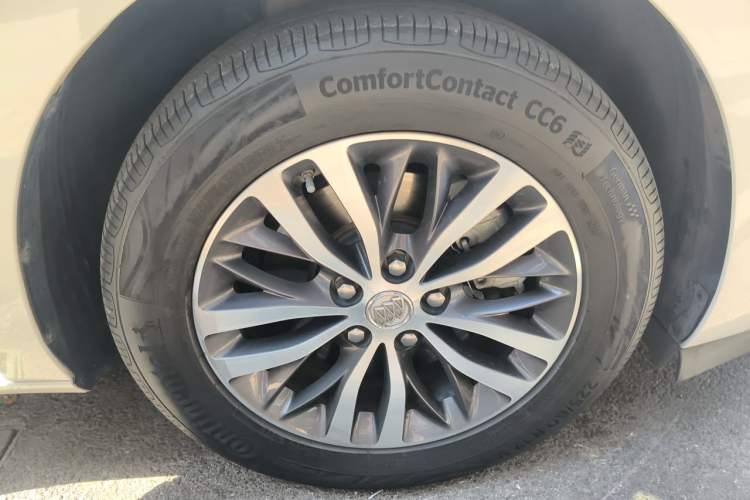Used Buick GL8 2017 ES 28T Luxury Model China V Standard Right Front Wheel Hub