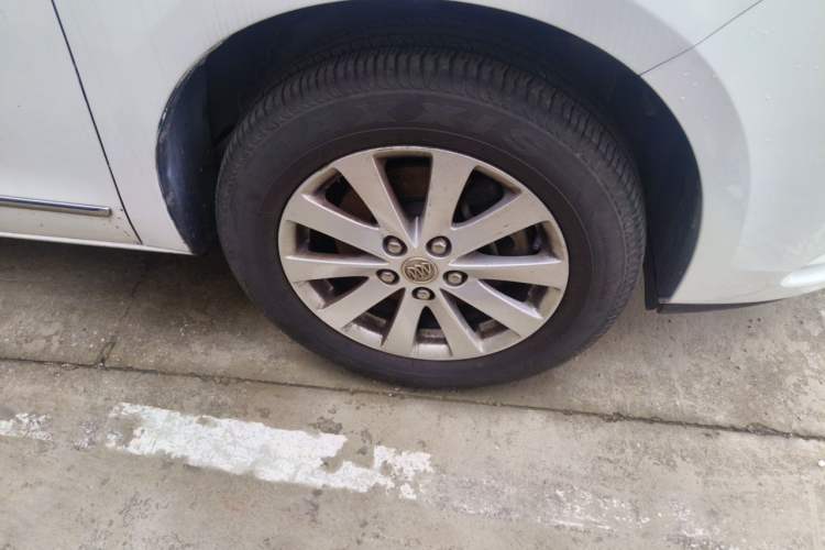 Used Buick GL8 2017 25S Prestige Version China V Standard Right Front Wheel Hub