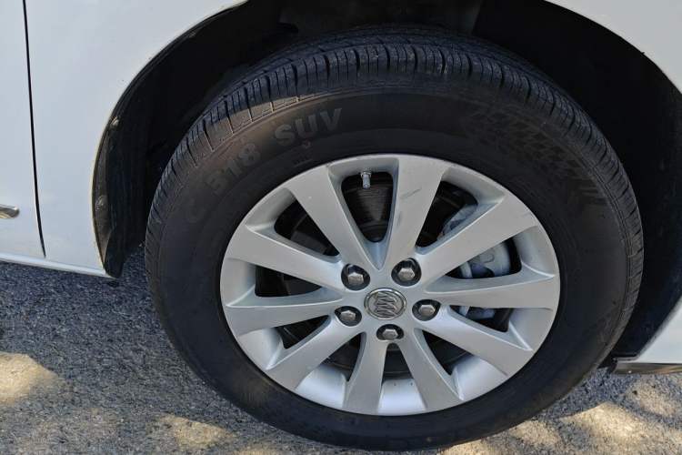 Used Buick GL8 2017 25S Prestige Version China V Standard Right Front Wheel Hub