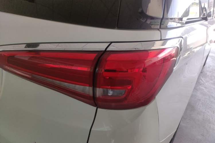 Used Buick GL8 2017 ES 28T Luxury Model China V Standard Right Rear Taillight