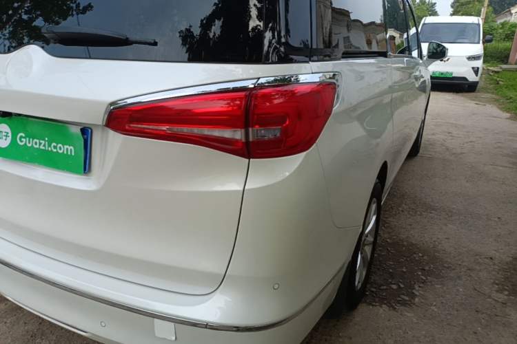Used Buick GL8 2017 ES 28T Premium Version China V Standard Right Rear Taillight