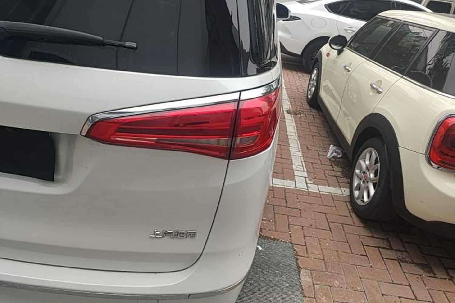 Used Buick GL8 2017 ES 28T Premium Version China V Standard Right Rear Taillight