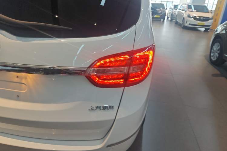 Used Buick GL8 2017 25S Prestige Version China V Standard Right Rear Taillight