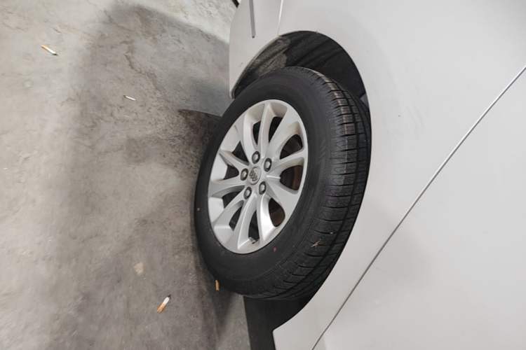 Used Buick GL8 2017 ES 28T Comfort Model China V Standard Right Rear Wheel Hub