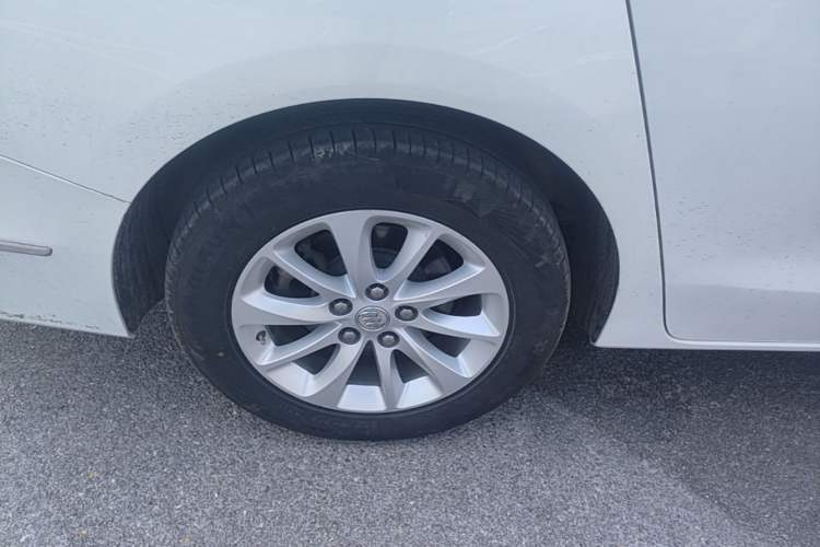 Used Buick GL8 2017 ES 28T Premium Version China V Standard Right Rear Wheel Hub