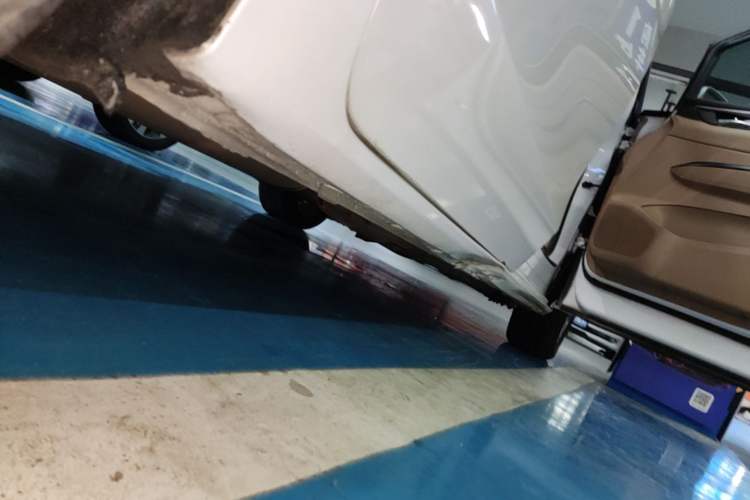 Used Buick GL8 2017 ES 28T Premium Version China V Standard Right Side Sill