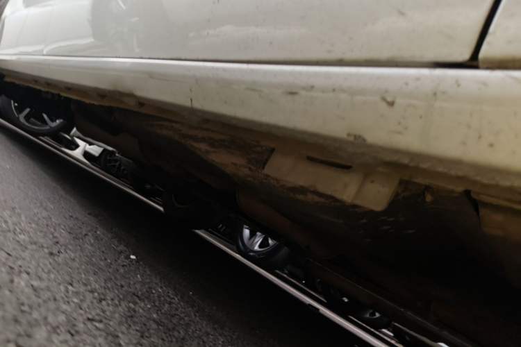 Used Buick GL8 2017 ES 28T Premium Version China V Standard Right Side Sill