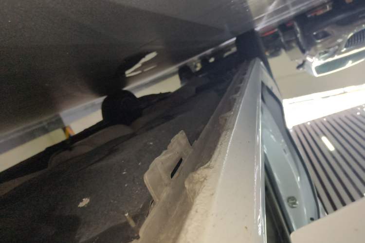 Used Buick GL8 2017 ES 28T Comfort Model China V Standard Right Side Sill