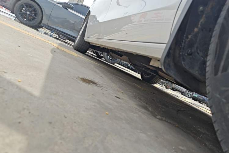 Used Buick GL8 2017 ES 28T Comfort Model China V Standard Right Side Sill