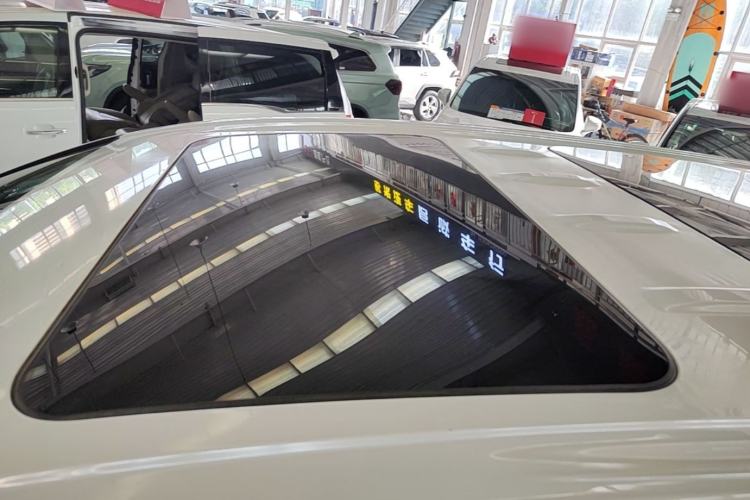 Used Buick GL8 2017 ES 28T Luxury Model China V Standard Roof