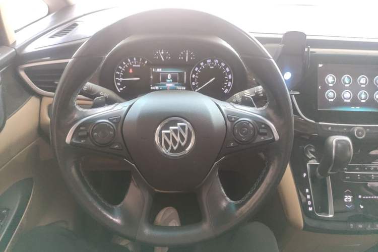 Used Buick GL8 2017 ES 28T Luxury Model China V Standard Steering Wheel