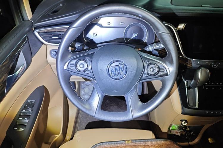 Used Buick GL8 2017 ES 28T Luxury Model China V Standard Steering Wheel