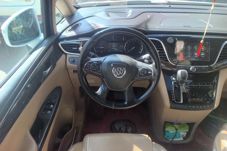 Used Buick GL8 2017 ES 28T Flagship Model China V Standard Steering Wheel