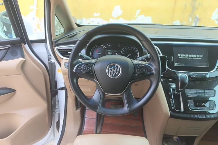 Used Buick GL8 2017 ES 28T Premium Version China V Standard Steering Wheel
