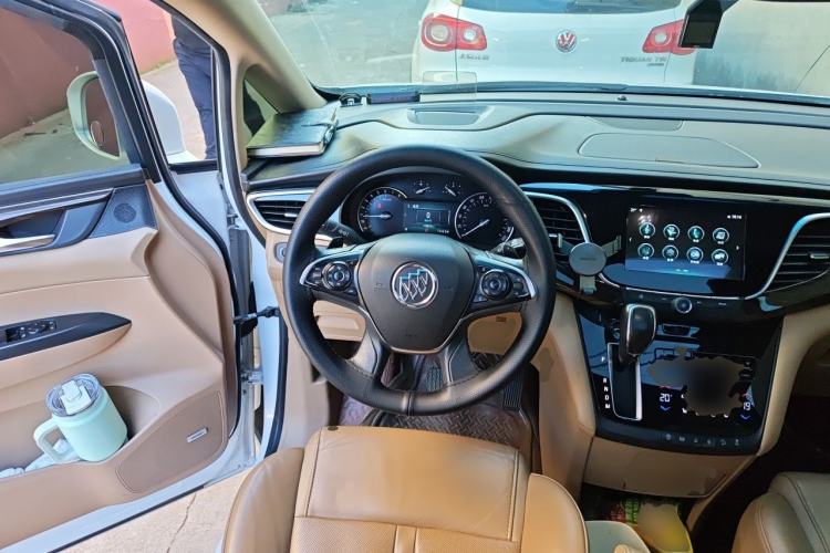 Used Buick GL8 2017 ES 28T Flagship Model China V Standard Steering Wheel