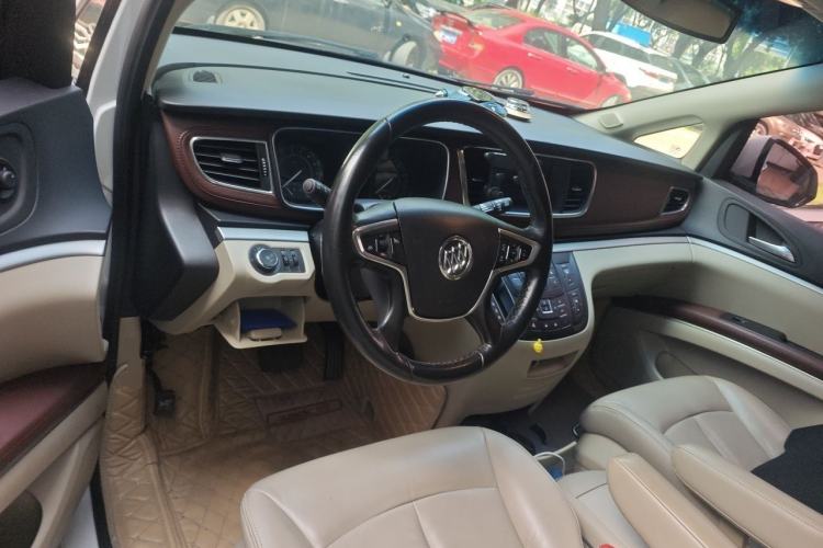 Used Buick GL8 2017 25S Luxury Version China V Standard Steering Wheel