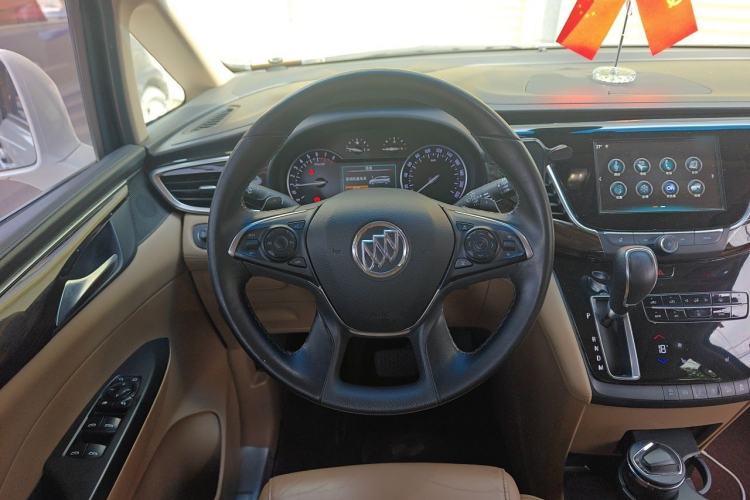 Used Buick GL8 2017 ES 28T Luxury Model China V Standard Steering Wheel