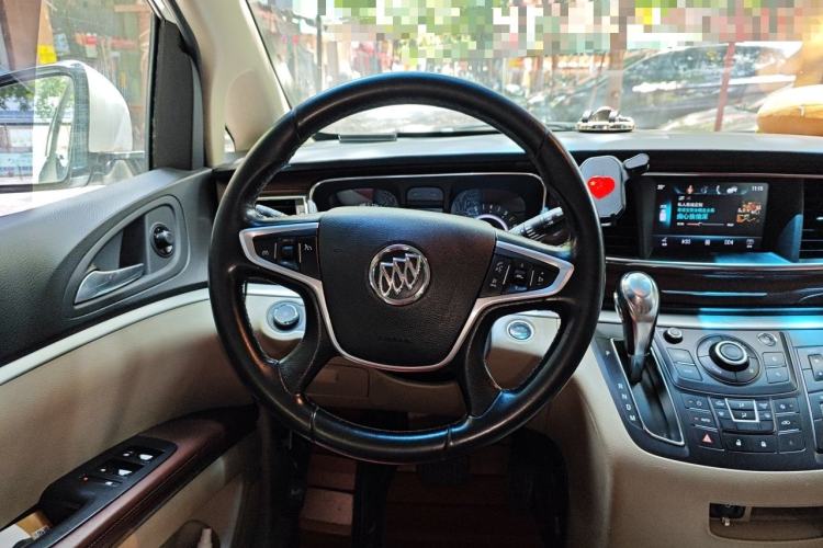 Used Buick GL8 2017 25S Comfort Version China V Standard Steering Wheel
