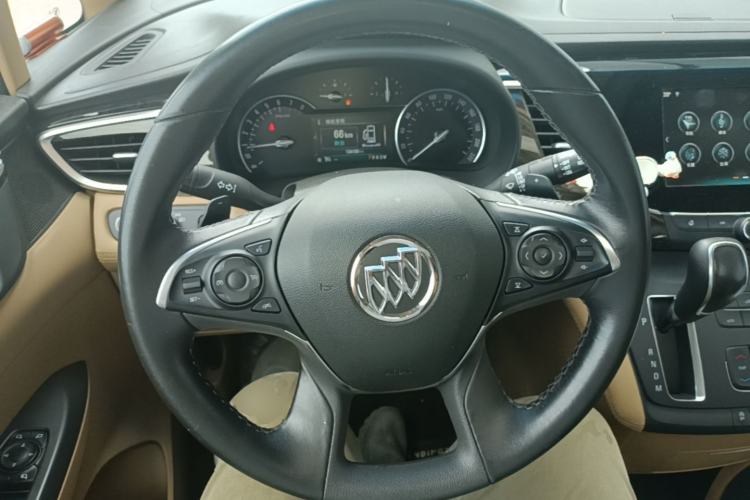 Used Buick GL8 2017 ES 28T Premium Version China V Standard Steering Wheel