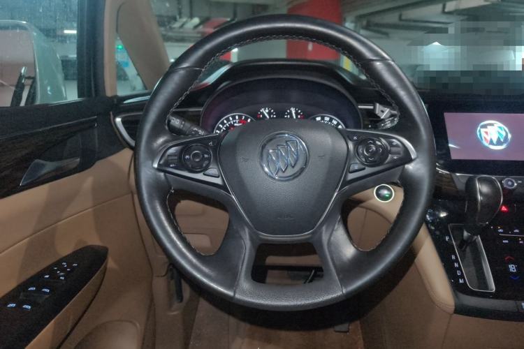 Used Buick GL8 2017 ES 28T Luxury Model China V Standard Steering Wheel