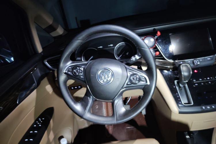 Used Buick GL8 2017 ES 28T Flagship Model China V Standard Steering Wheel