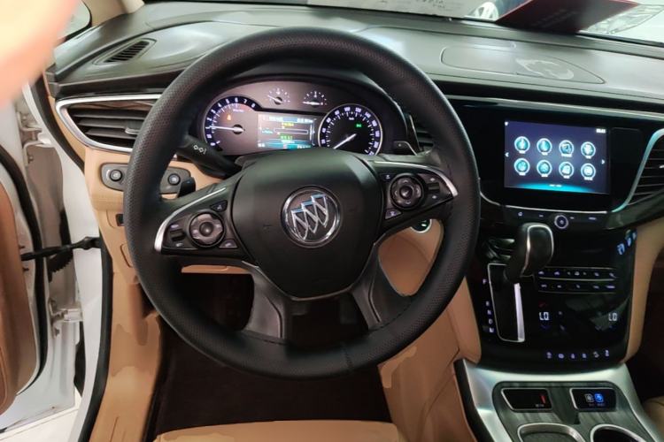 Used Buick GL8 2017 ES 28T Luxury Model China V Standard Steering Wheel