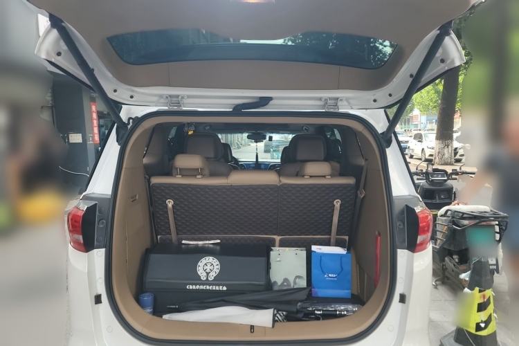 Used Buick GL8 2017 ES 28T Flagship Model China V Standard Trunk