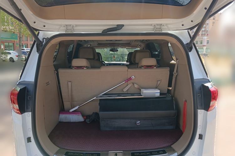Used Buick GL8 2017 ES 28T Luxury Model China V Standard Trunk