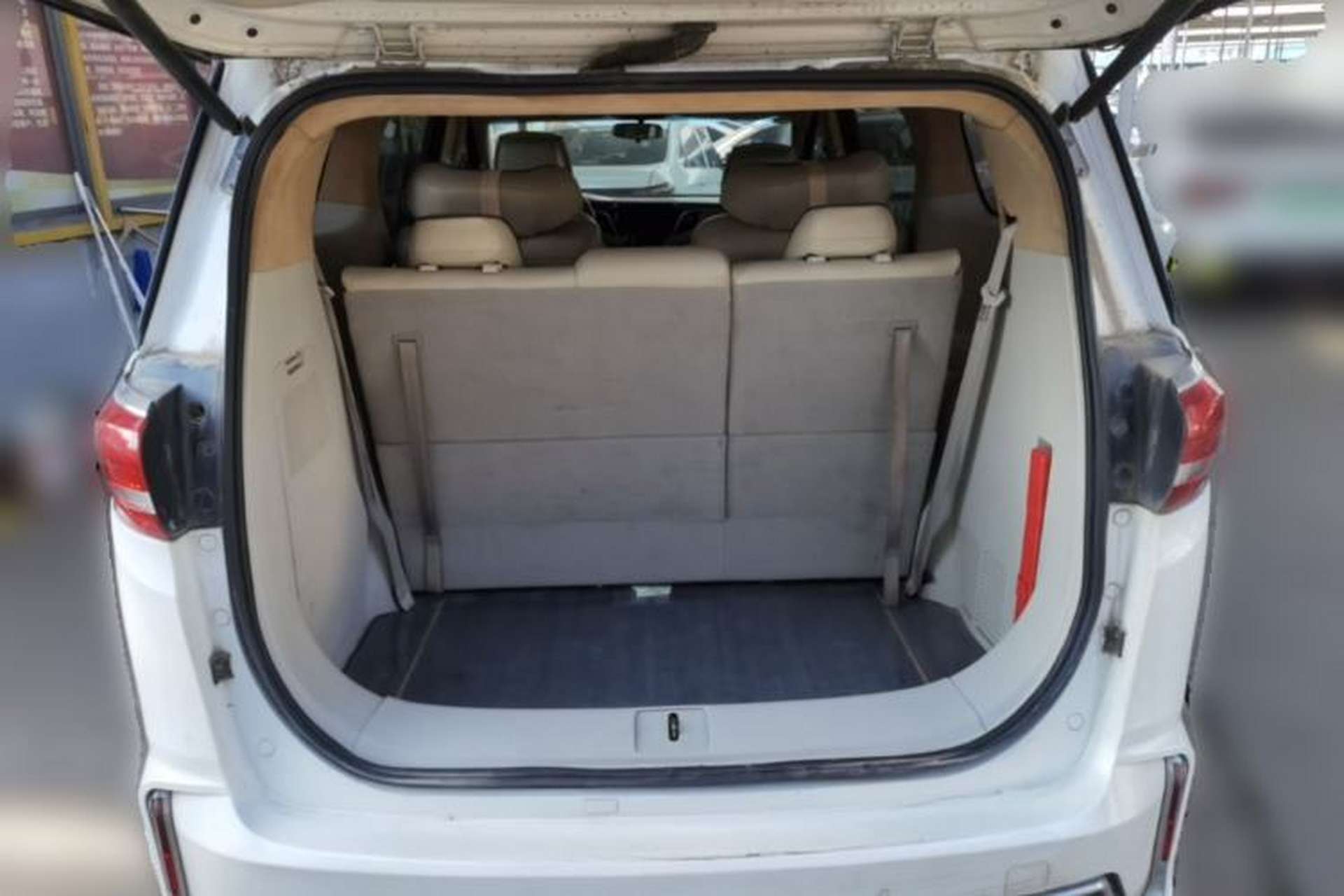 Used Buick GL8 2017 ES 28T Comfort Model China V Standard Trunk