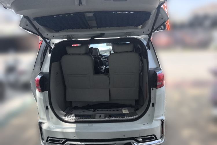 Used Buick GL8 2017 ES 28T Comfort Model China V Standard Trunk