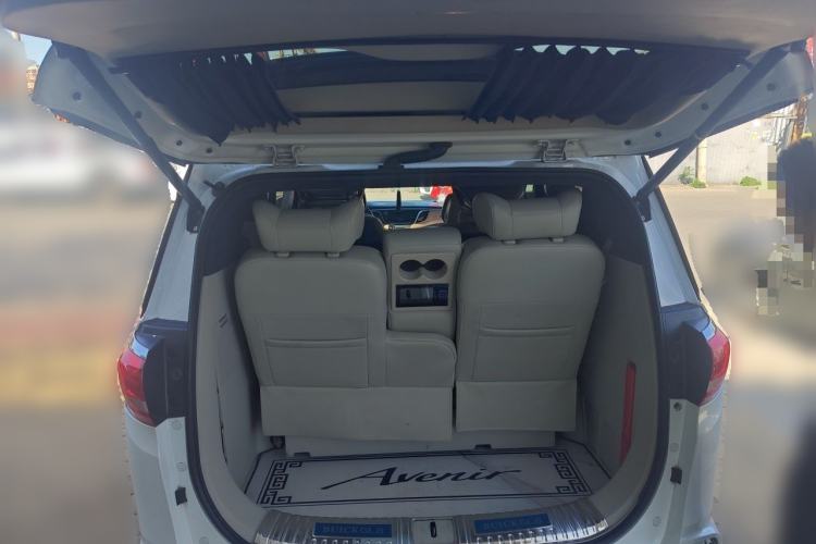 Used Buick GL8 2017 ES 28T Comfort Model China V Standard Trunk