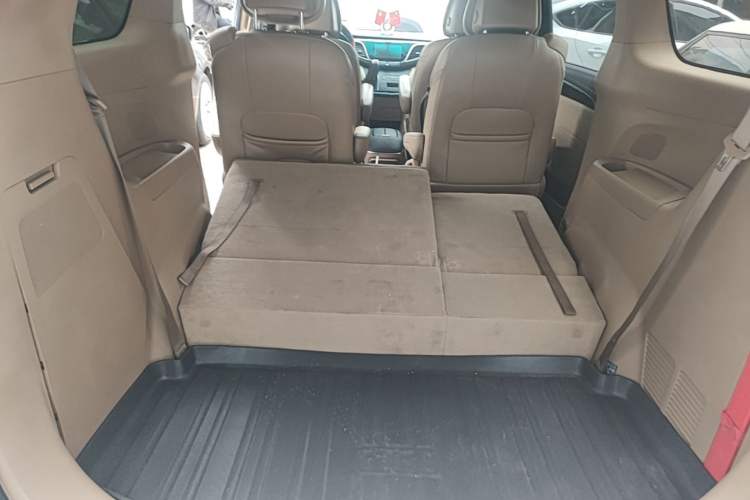 Used Buick GL8 2017 ES 28T Premium Version China V Standard Trunk