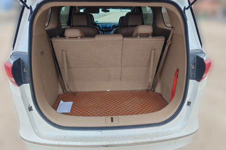 Used Buick GL8 2017 ES 28T Premium Version China V Standard Trunk