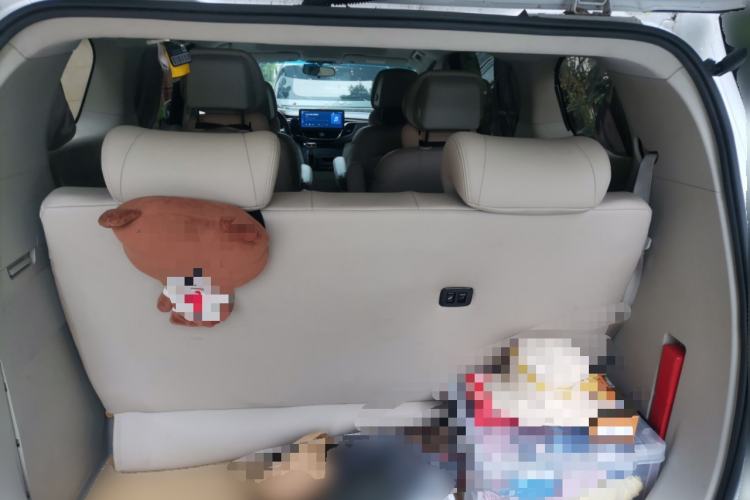 Used Buick GL8 2017 ES 28T Comfort Model China V Standard Trunk