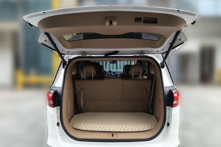 Used Buick GL8 2017 ES 28T Luxury Model China V Standard Trunk