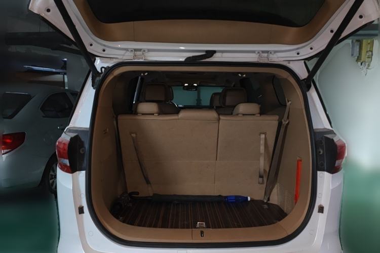 Used Buick GL8 2017 ES 28T Flagship Model China V Standard Trunk
