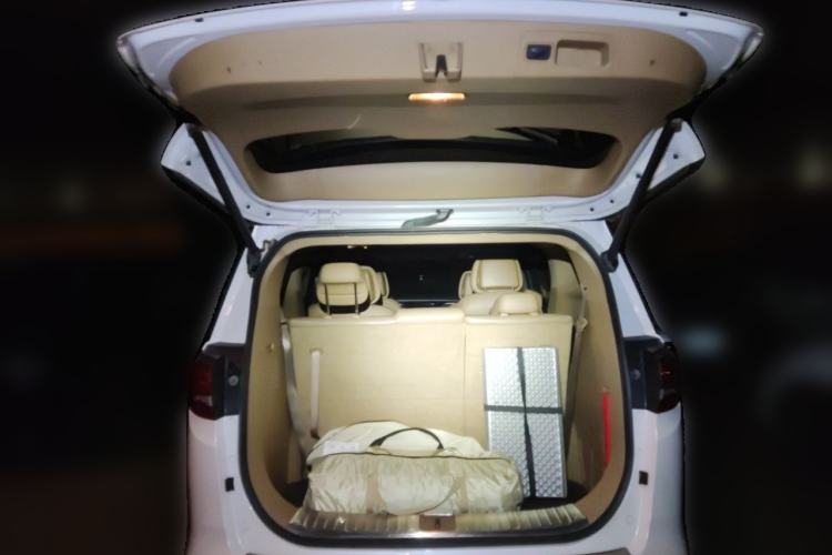 Used Buick GL8 2017 ES 28T Luxury Model China V Standard Trunk