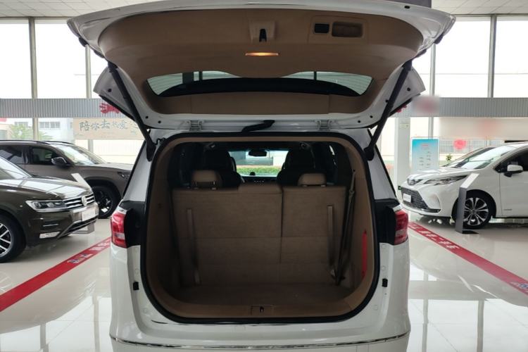 Used Buick GL8 2017 ES 28T Flagship Model China V Standard Trunk