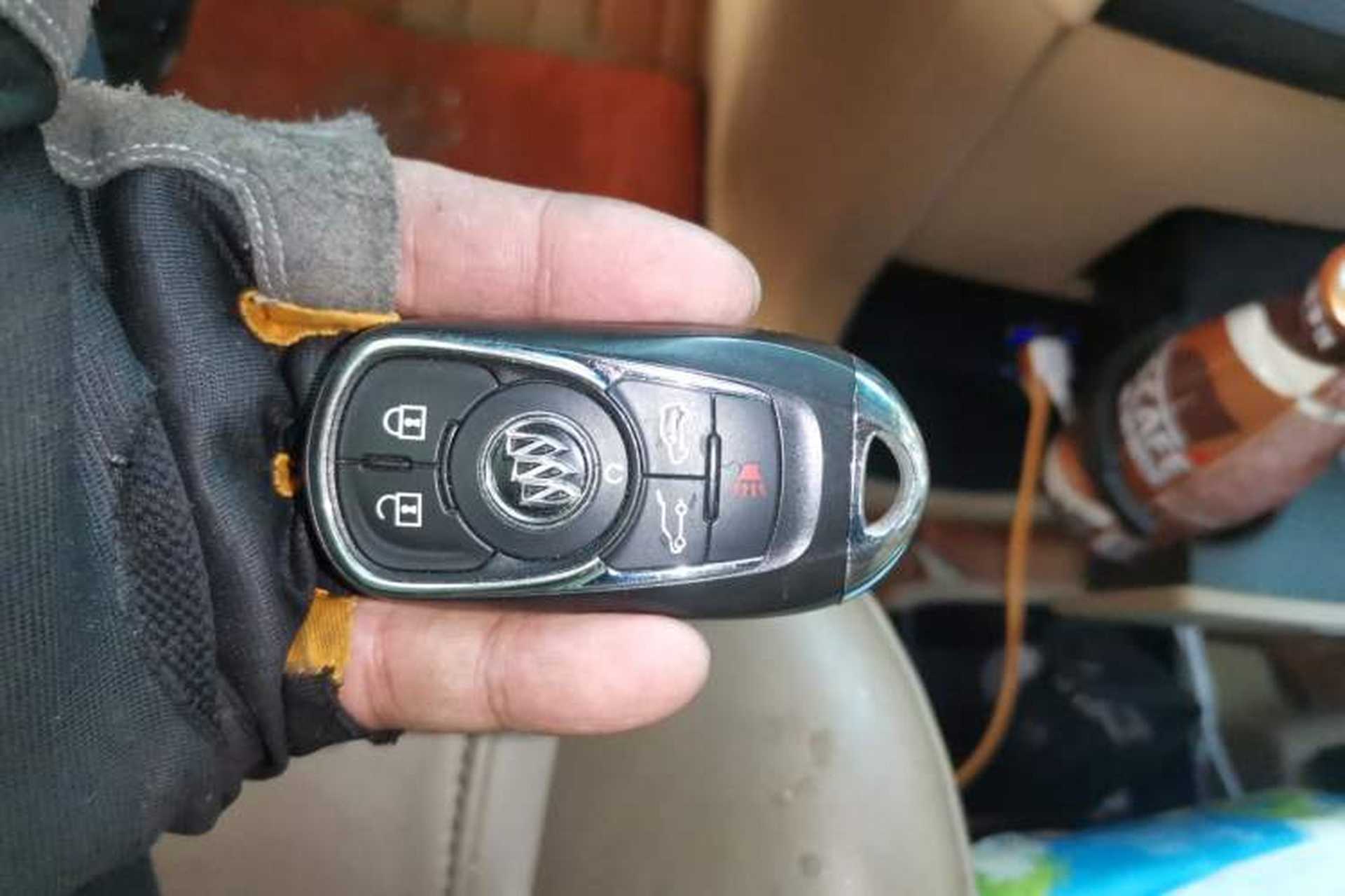 Used Buick GL8 2017 ES 28T Flagship Model China V Standard Vehicle Key