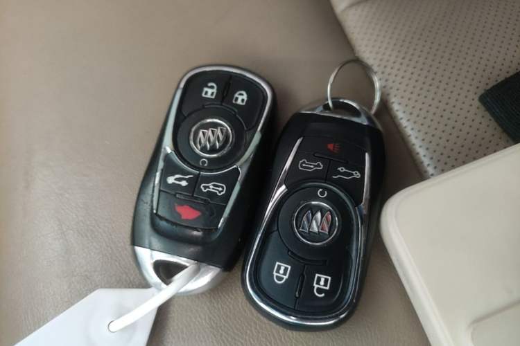 Used Buick GL8 2017 ES 28T Luxury Model China V Standard Vehicle Key
