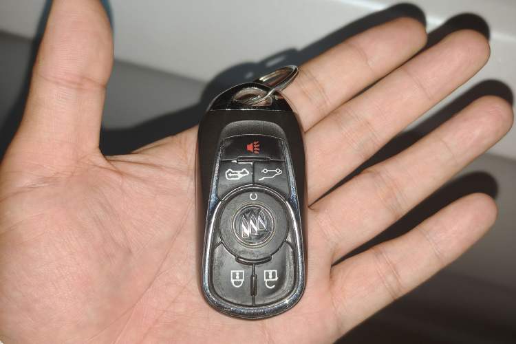 Used Buick GL8 2017 ES 28T Flagship Model China V Standard Vehicle Key