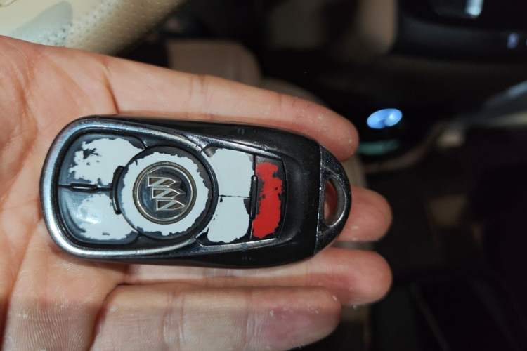 Used Buick GL8 2017 ES 28T Luxury Model China V Standard Vehicle Key