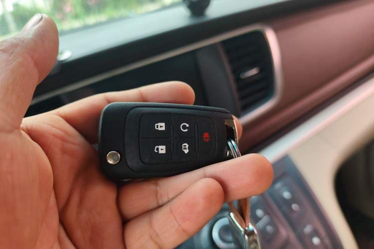 Used Buick GL8 2017 25S Prestige Version China V Standard Vehicle Key