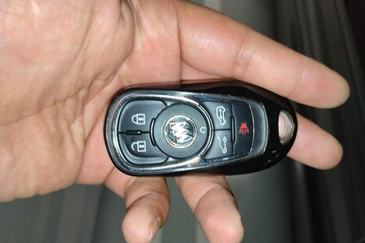 Used Buick GL8 2017 ES 28T Flagship Model China V Standard Vehicle Key