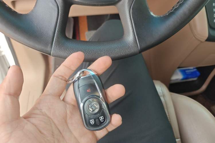 Used Buick GL8 2017 ES 28T Premium Version China V Standard Vehicle Key