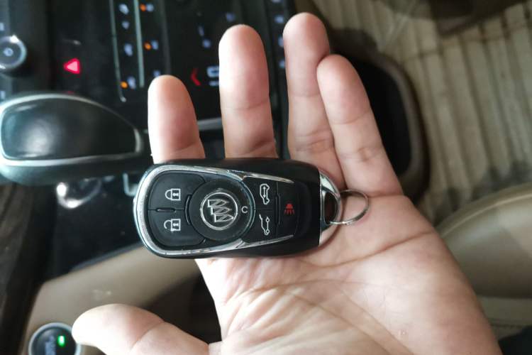 Used Buick GL8 2017 ES 28T Flagship Model China V Standard Vehicle Key