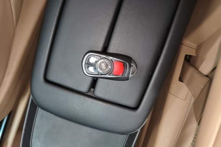 Used Buick GL8 2017 ES 28T Premium Version China V Standard Vehicle Key